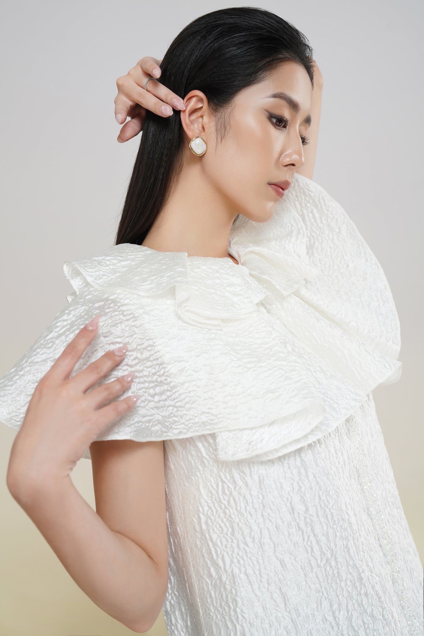 White Textured A-Line Dress with Oversized Bow Collar