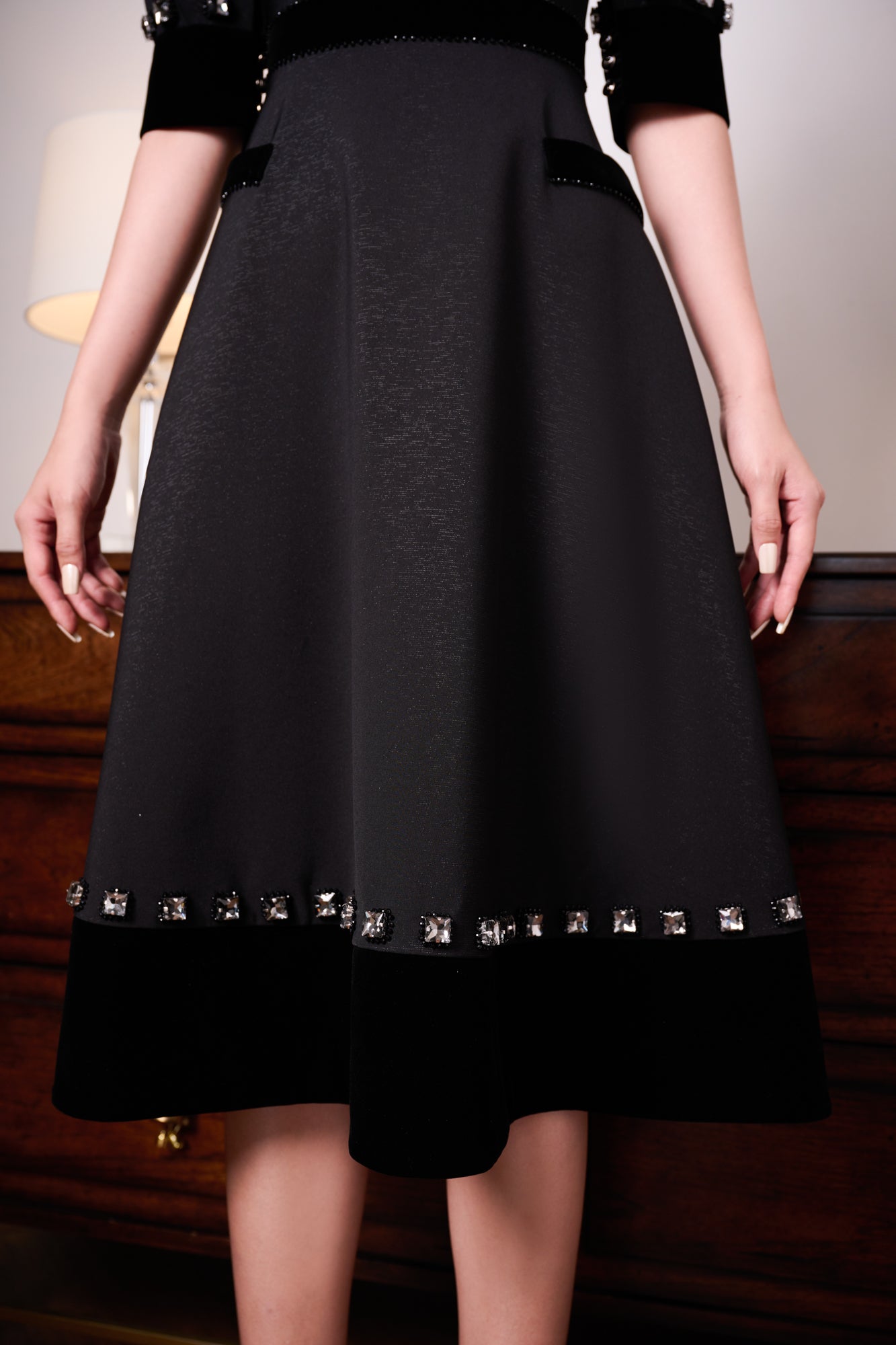 Gabardine & Velvet Black Midi Dress with Puff Sleeves and Zipper Front